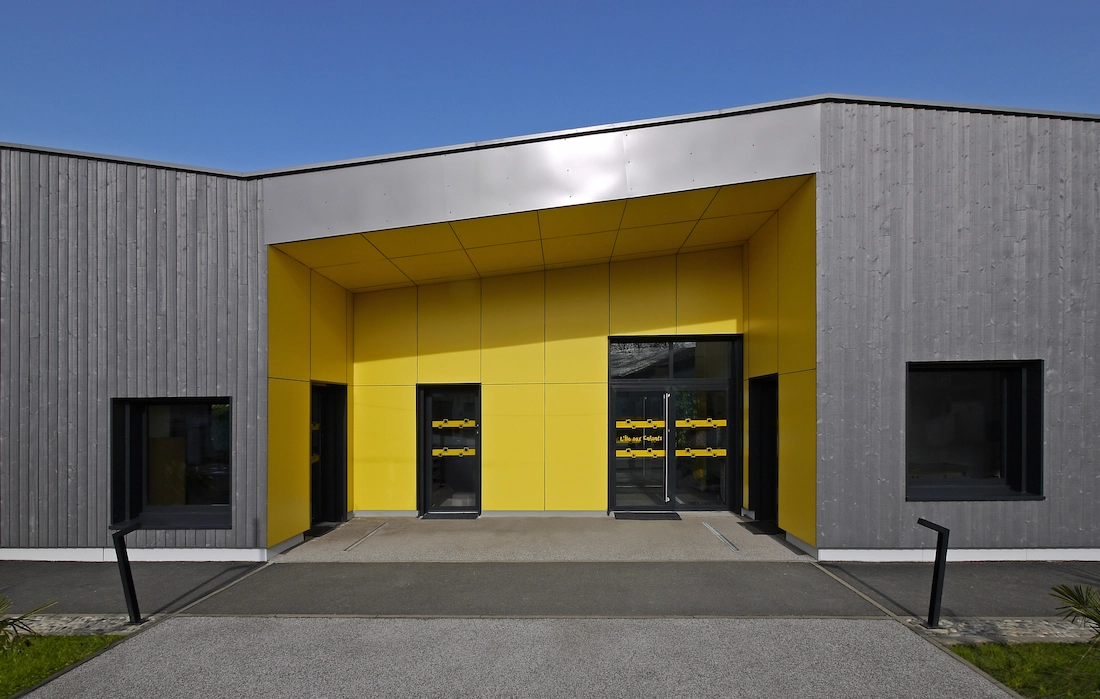 Accueil de loisirs Artiguelouve par 6b Architecture